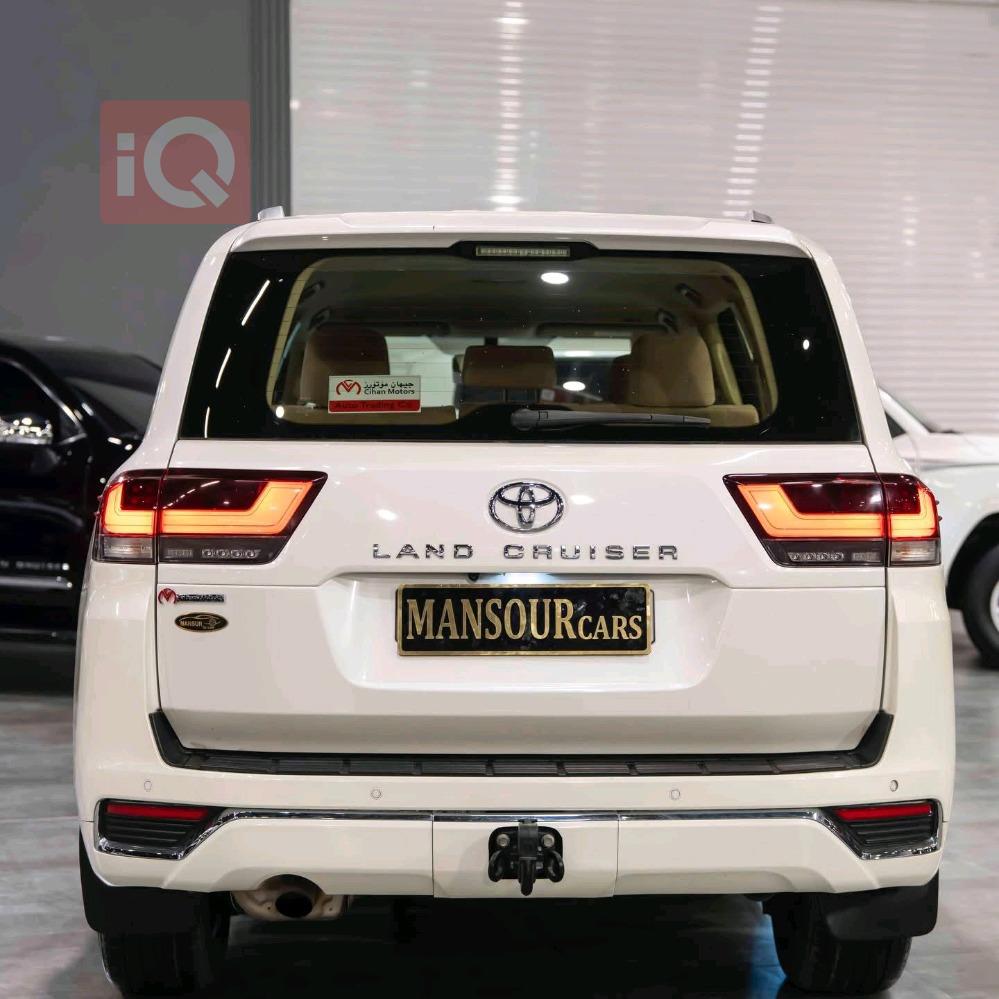 تويوتا لاندكروزر